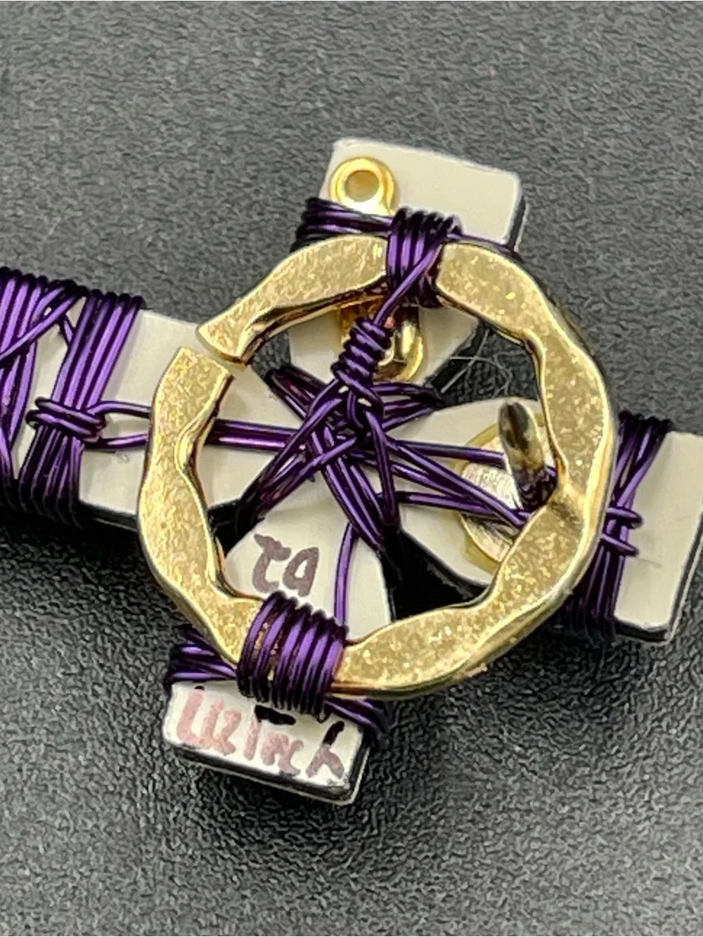 2002 Liztech Celtic Cross Pin Brooch Mixed Metal Beaded